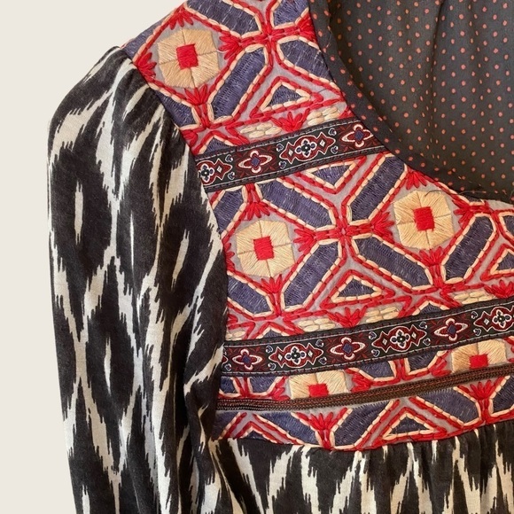 Anthropologie One September Embroidered Curved Hem Boho Tunic Top Size Small - Picture 2 of 6